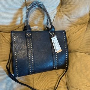 Jessie & James Concealed Carry Satchel